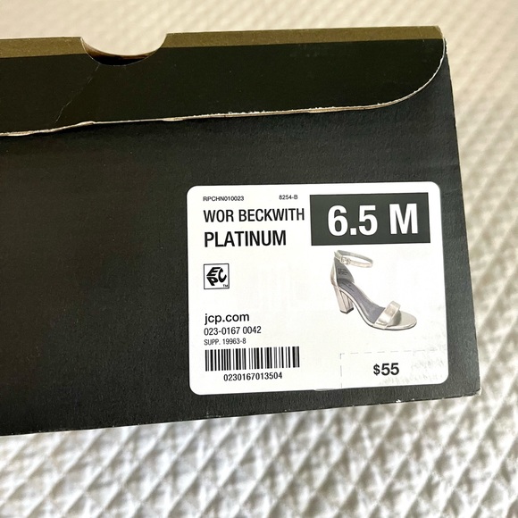 Heels - Picture 6 of 6